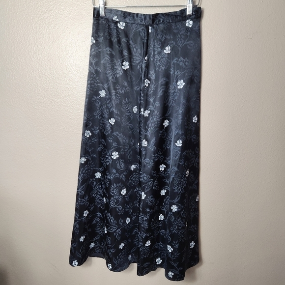 35th & 10th Vintage Satin Floral Maxi Skirt-Size 9 - Picture 3 of 5